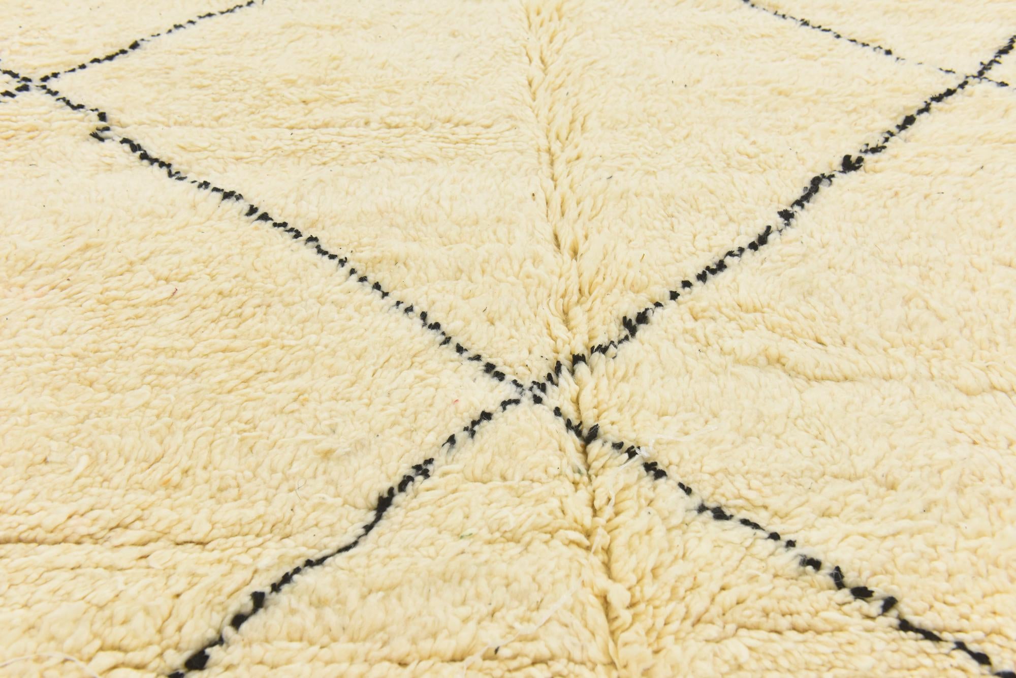 6' 8 x 9' 8 Hand Knotted Moroccan Wool Rug