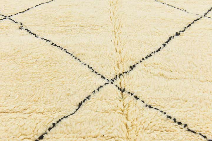6' 8 x 9' 8 Hand Knotted Moroccan Wool Rug