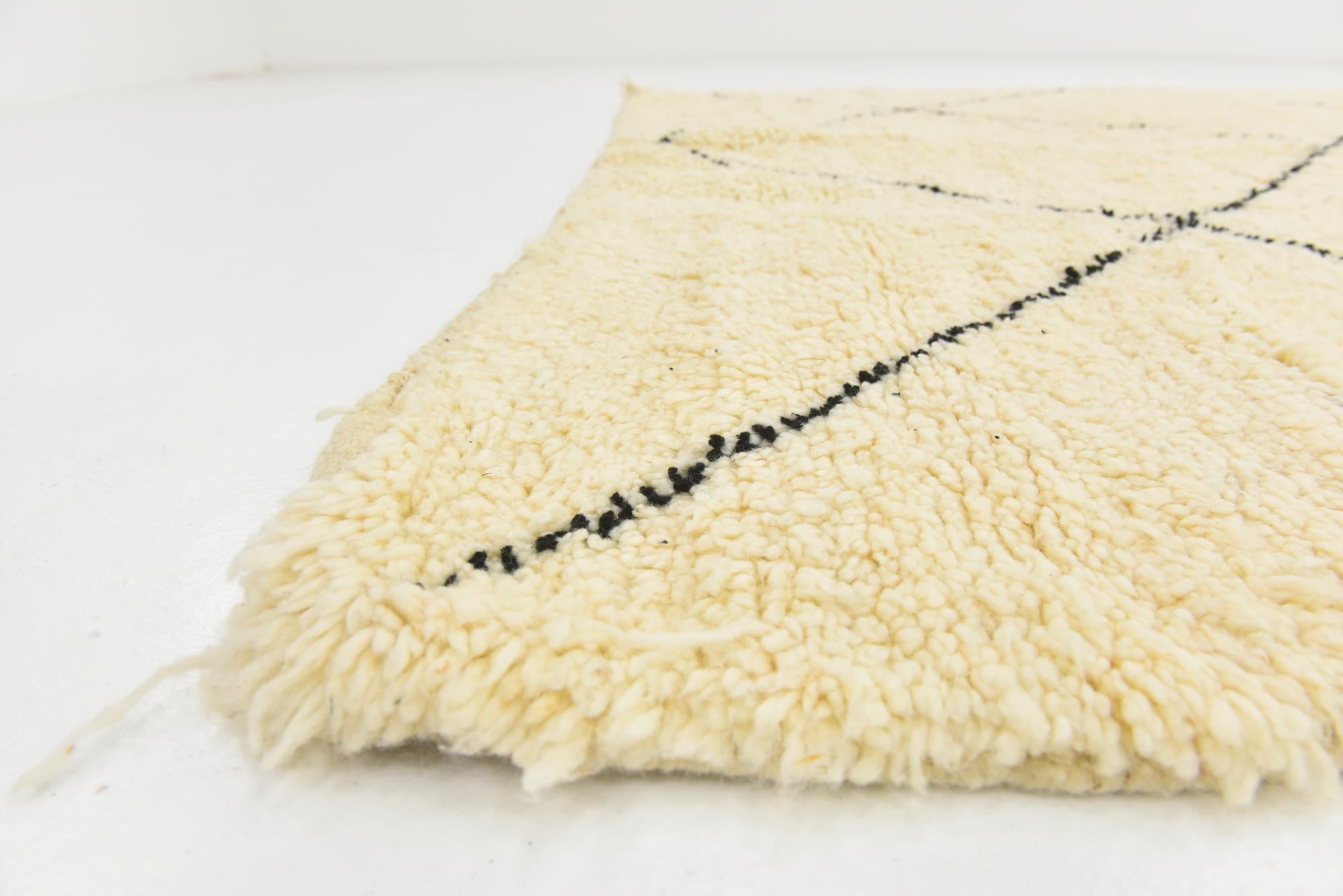 6' 8 x 9' 8 Hand Knotted Moroccan Wool Rug