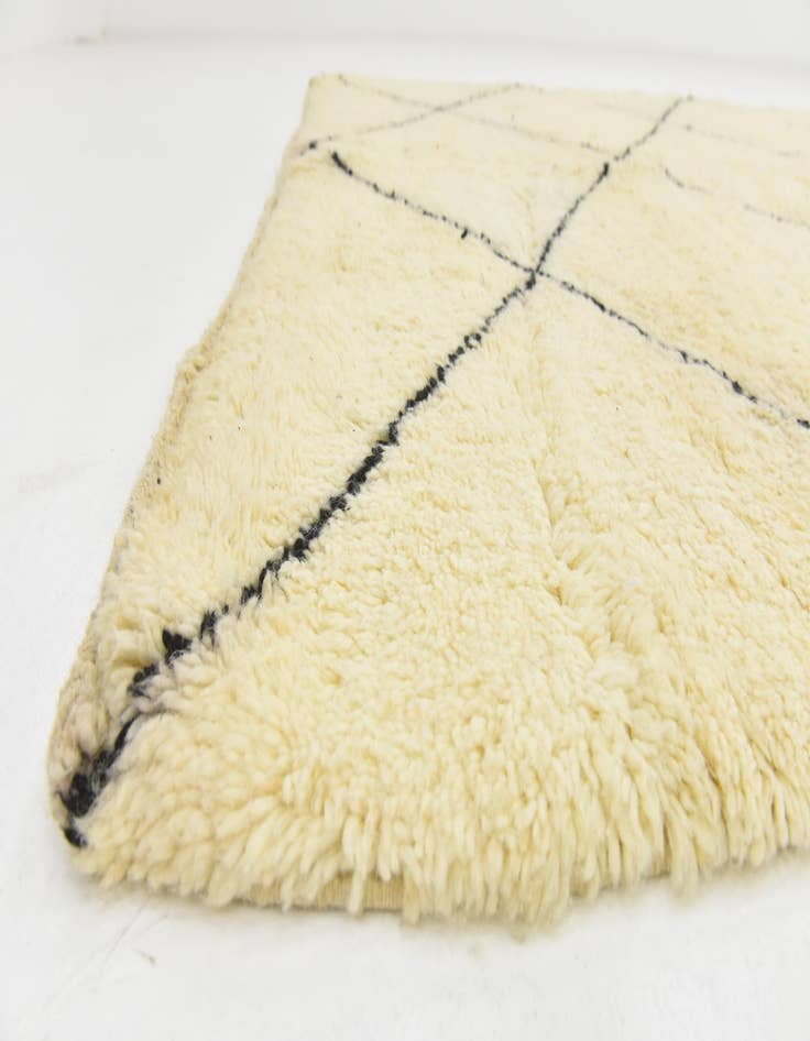 Detail image of 6' 5 x 10' 10  Hand Knotted Moroccan Wool Rug