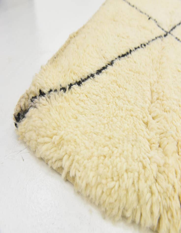 Detail image of 6' 5 x 10' 10  Hand Knotted Moroccan Wool Rug