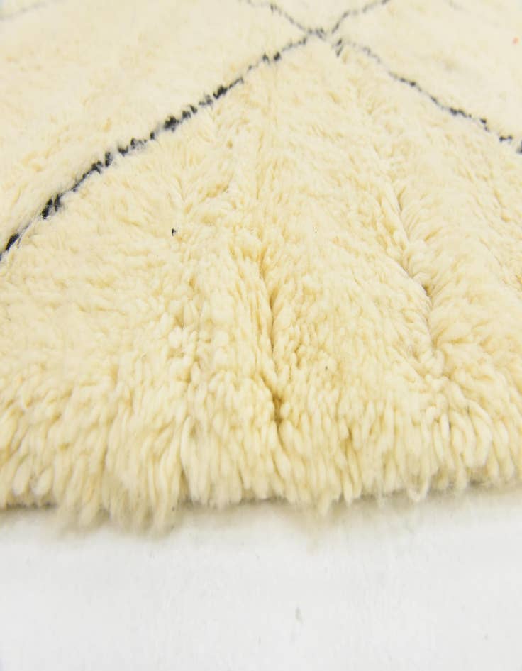 Detail image of 6' 5 x 10' 10  Hand Knotted Moroccan Wool Rug