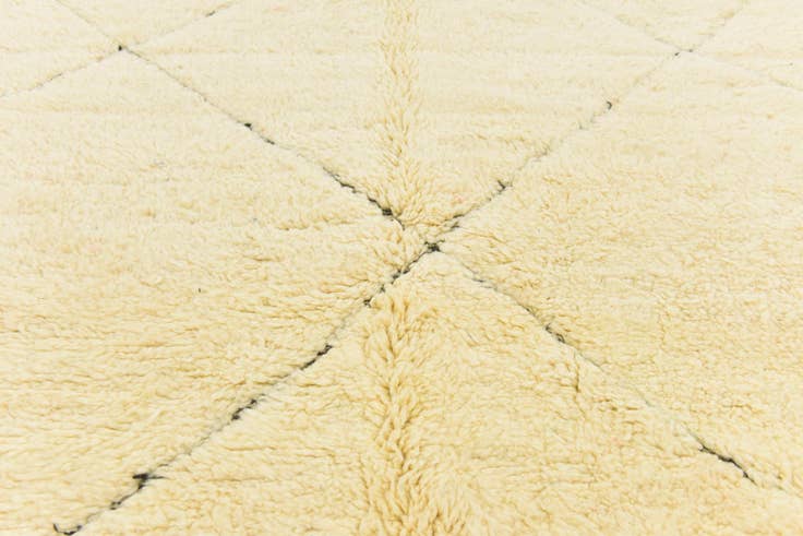 Detail image of 210cm x 285cm Hand Knotted Moroccan Wool Rug
