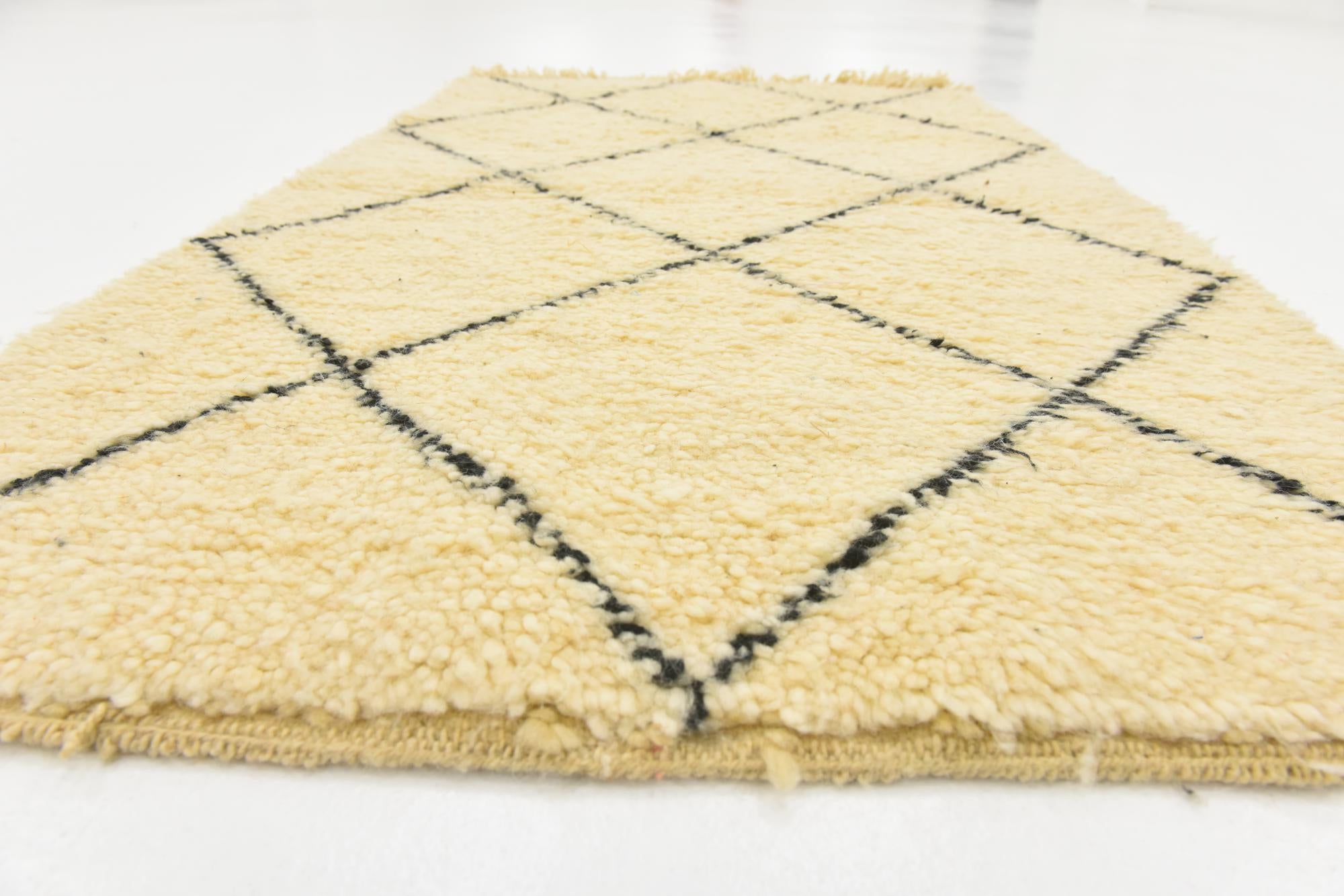 3' x 4' 10 Hand Knotted Moroccan Wool Rug