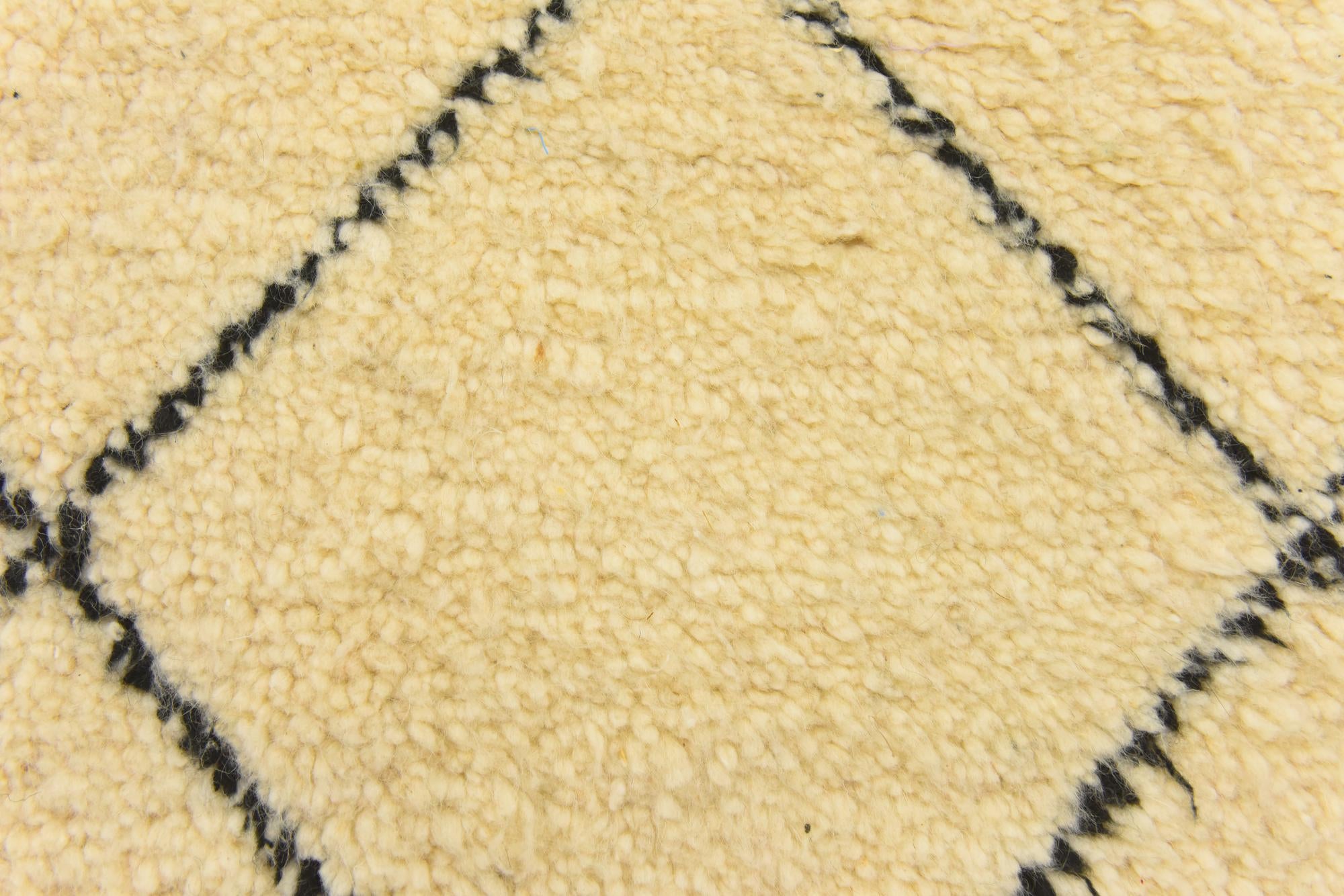 3' x 4' 10 Hand Knotted Moroccan Wool Rug