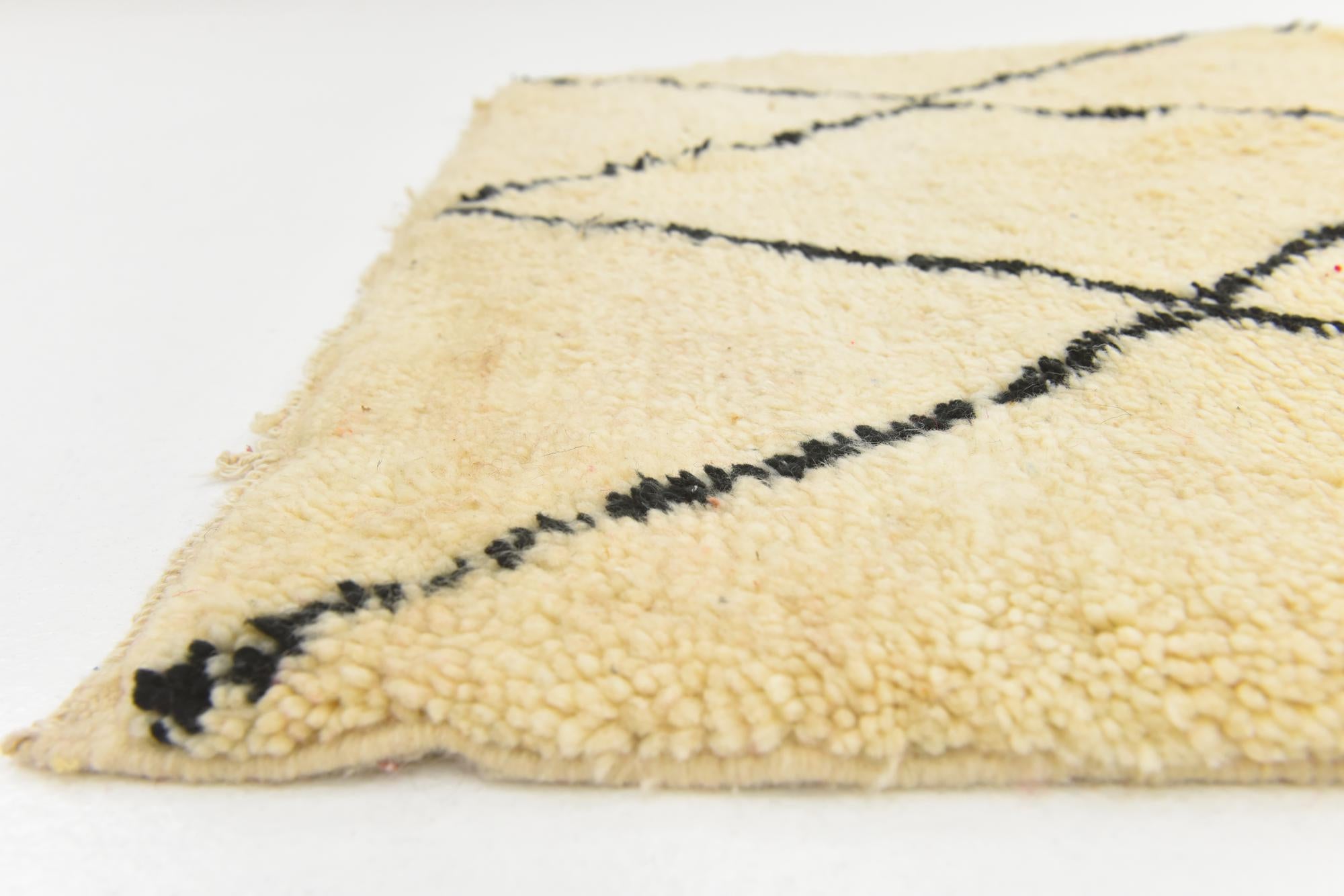 3' 4 x 4' 10 Hand Knotted Moroccan Wool Rug