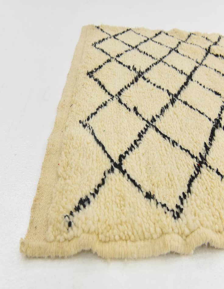 Detail image of 3' 2 x 5' 3  Hand Knotted Moroccan Wool Rug