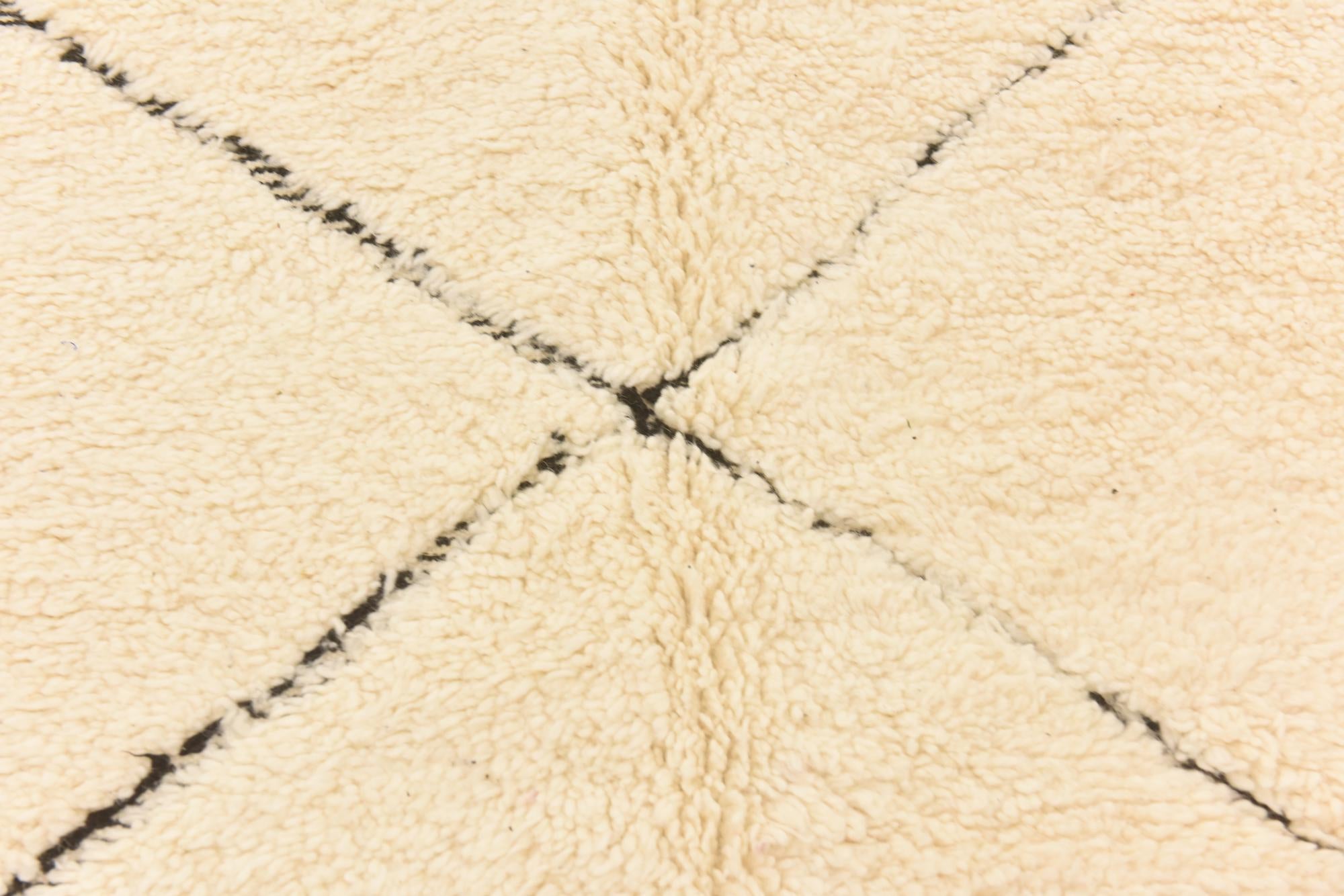 6' 3 x 10' 2 Hand Knotted Moroccan Wool Rug