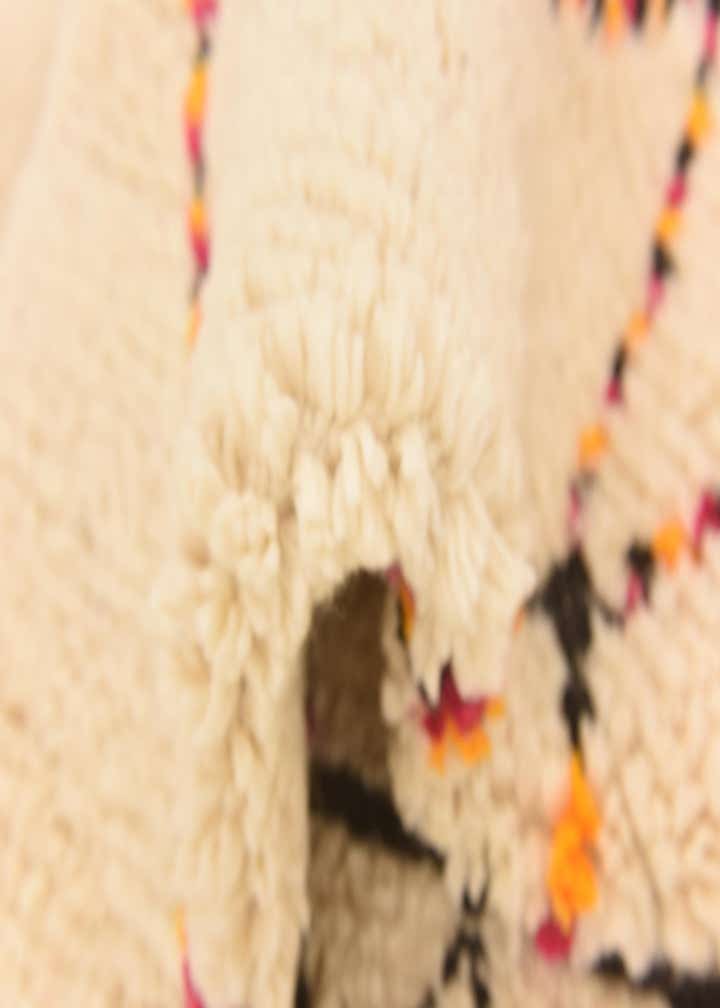 5' 3 x 8' 2 Hand Knotted Moroccan Wool Rug