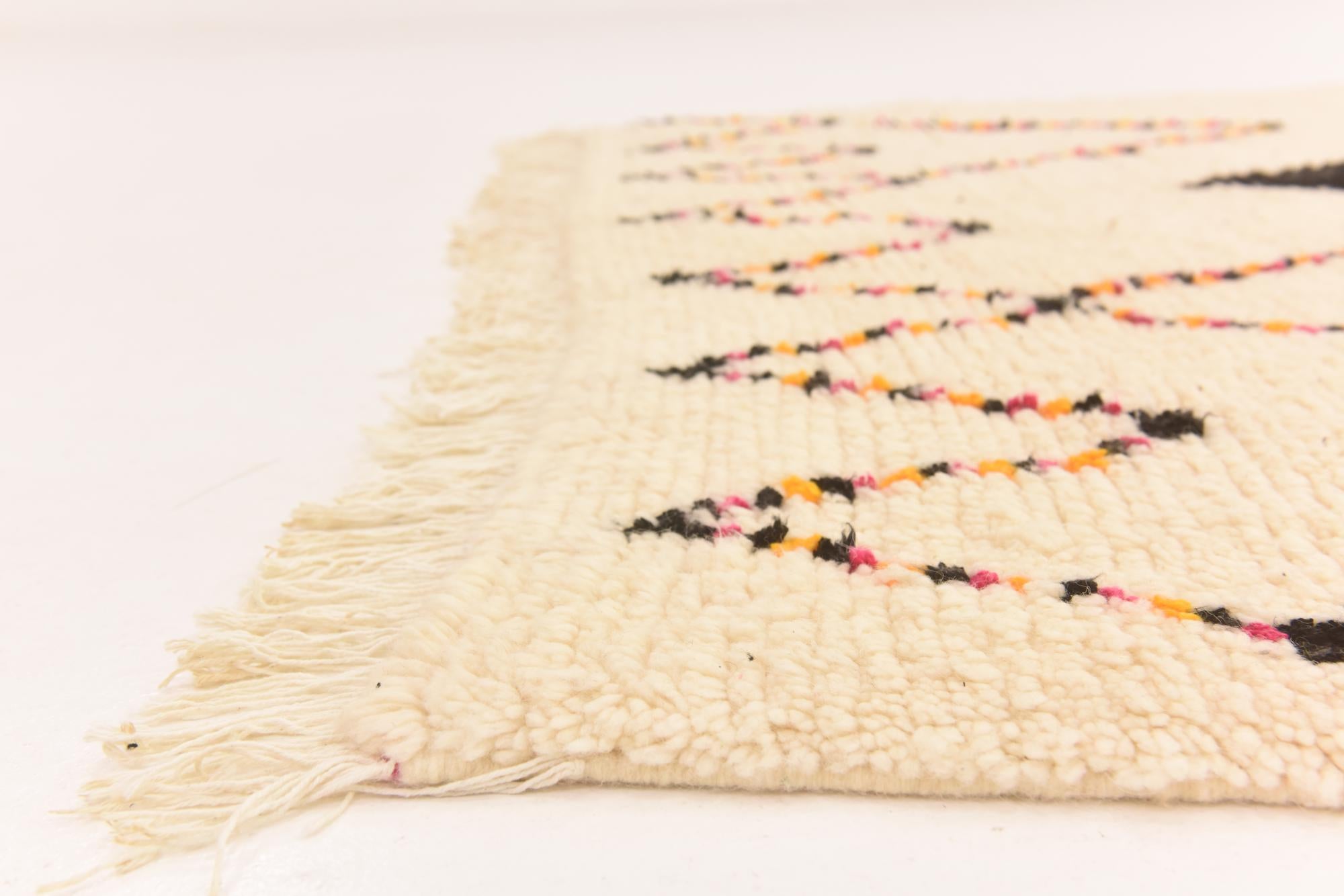 5' 3 x 8' 2 Hand Knotted Moroccan Wool Rug