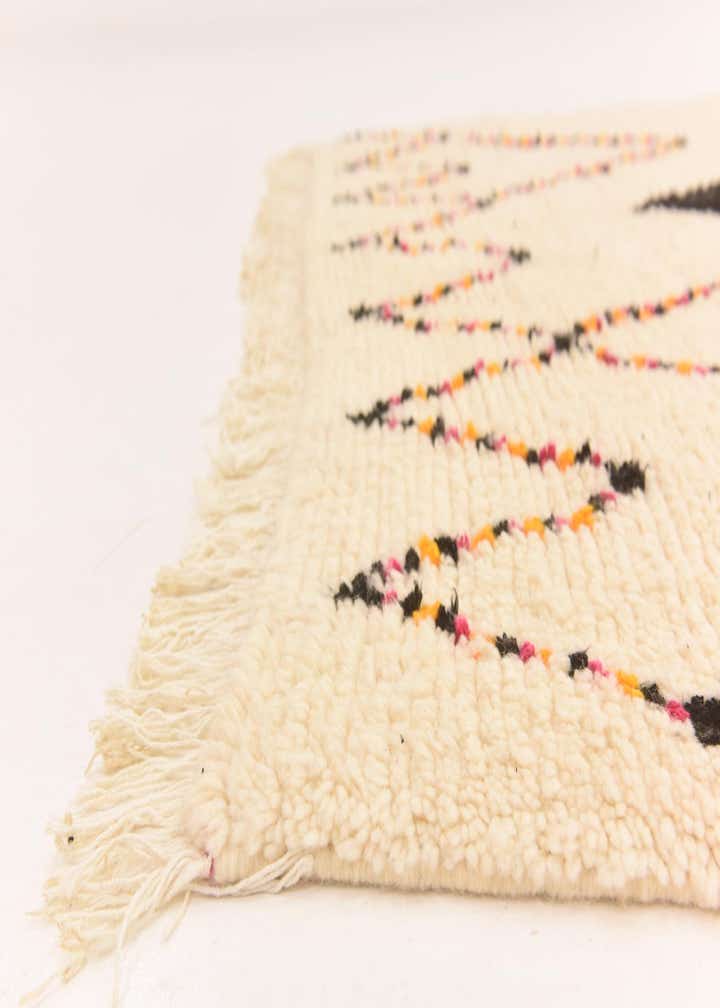 5' 3 x 8' 2 Hand Knotted Moroccan Wool Rug