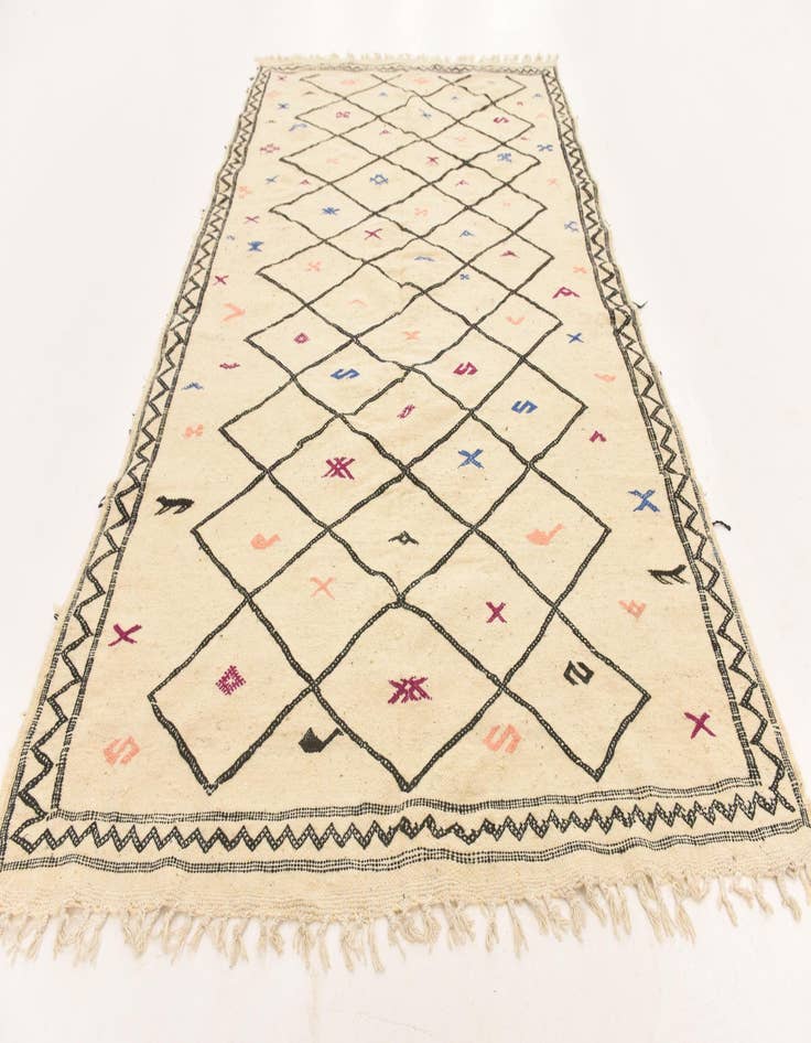 Detail image of 6' 3 x 9' 10  Hand Knotted Moroccan Wool Rug