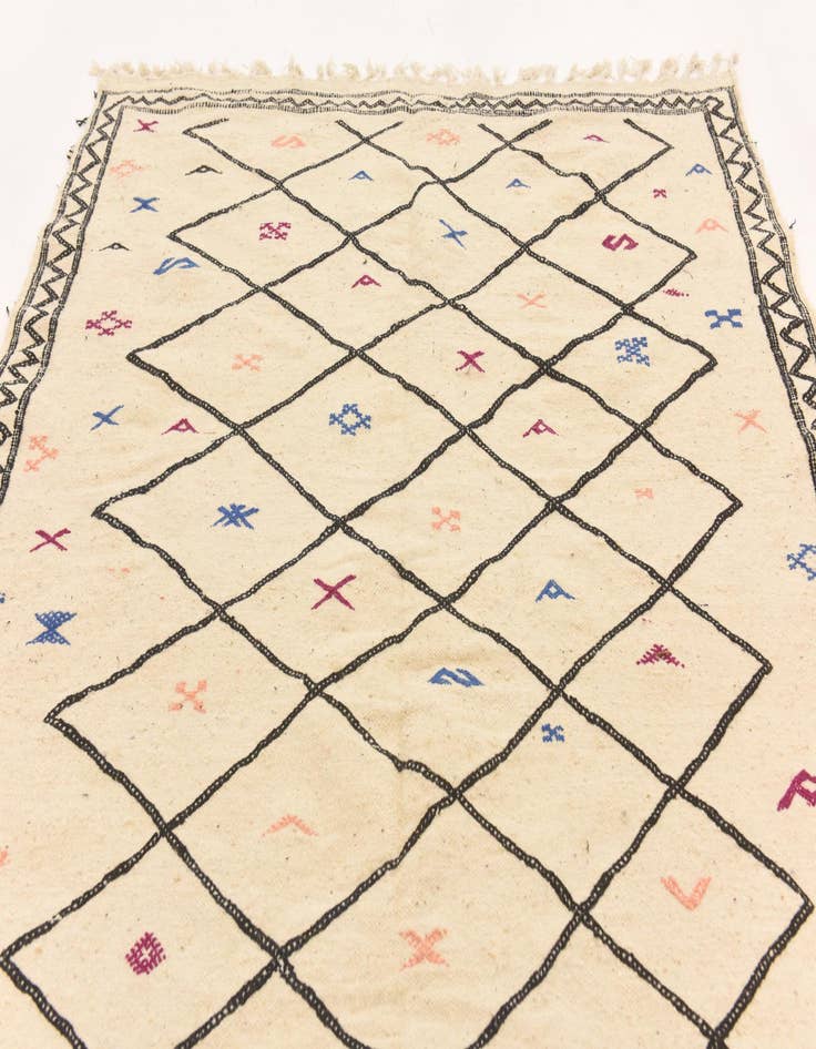 Detail image of 6' 3 x 9' 10  Hand Knotted Moroccan Wool Rug