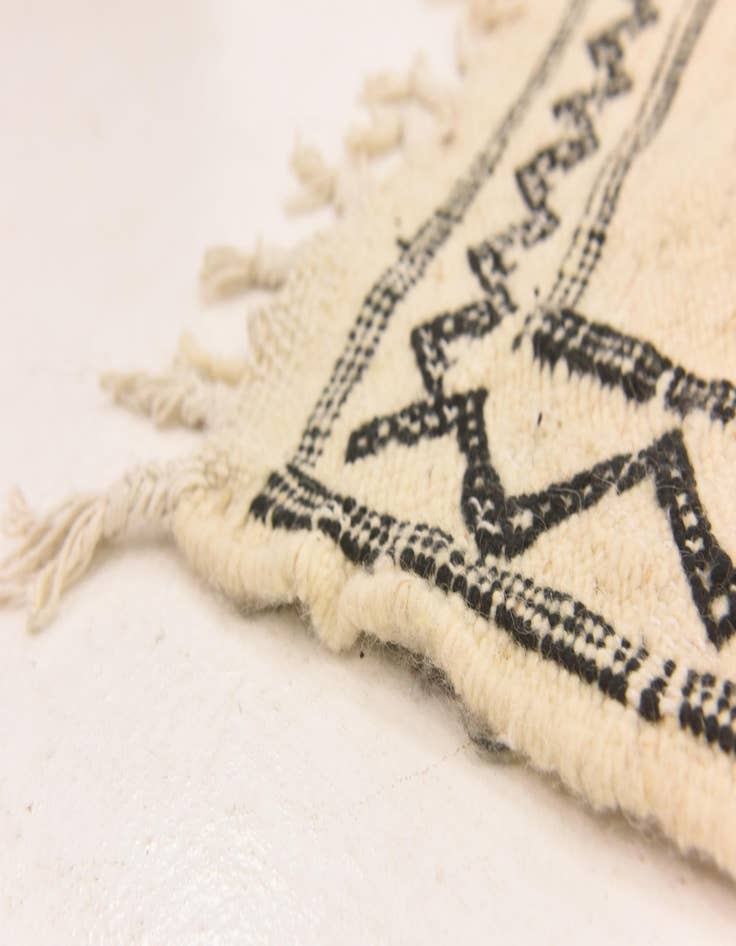 Detail image of 6' 3 x 9' 10  Hand Knotted Moroccan Wool Rug