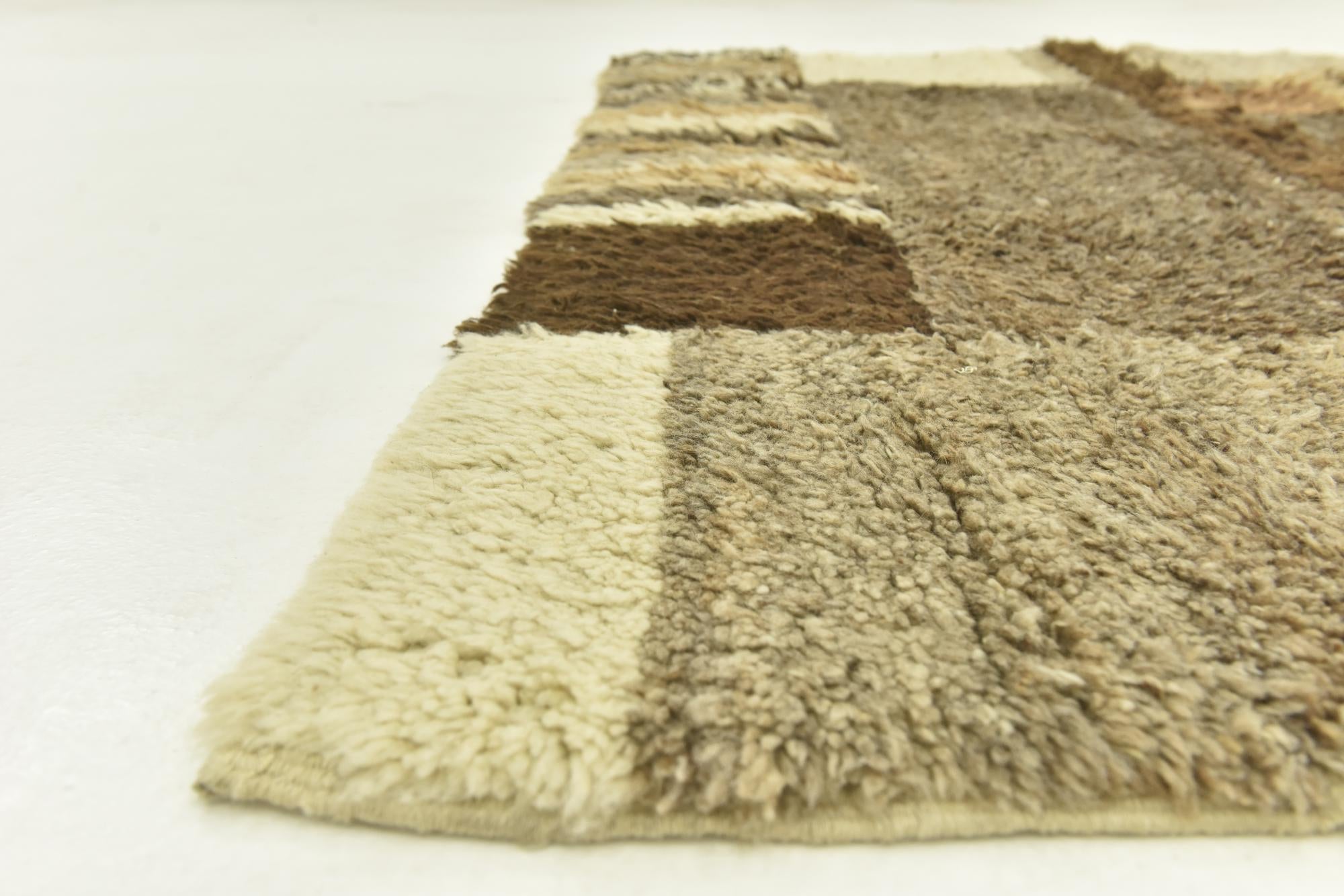 6' 7 x 8' 2 Hand Knotted Moroccan Wool Rug