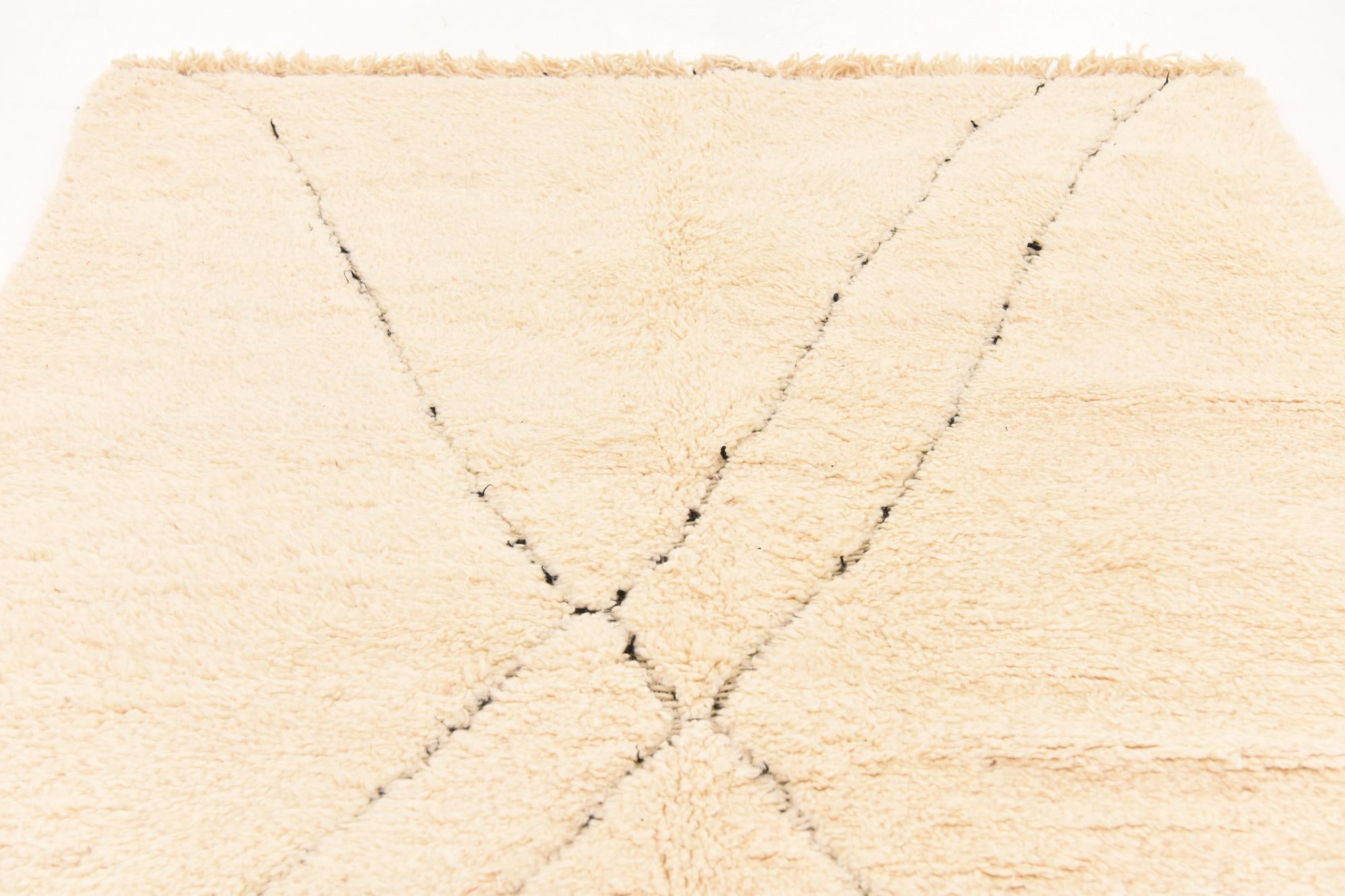 5' 4 x 8' 4 Hand Knotted Moroccan Wool Rug