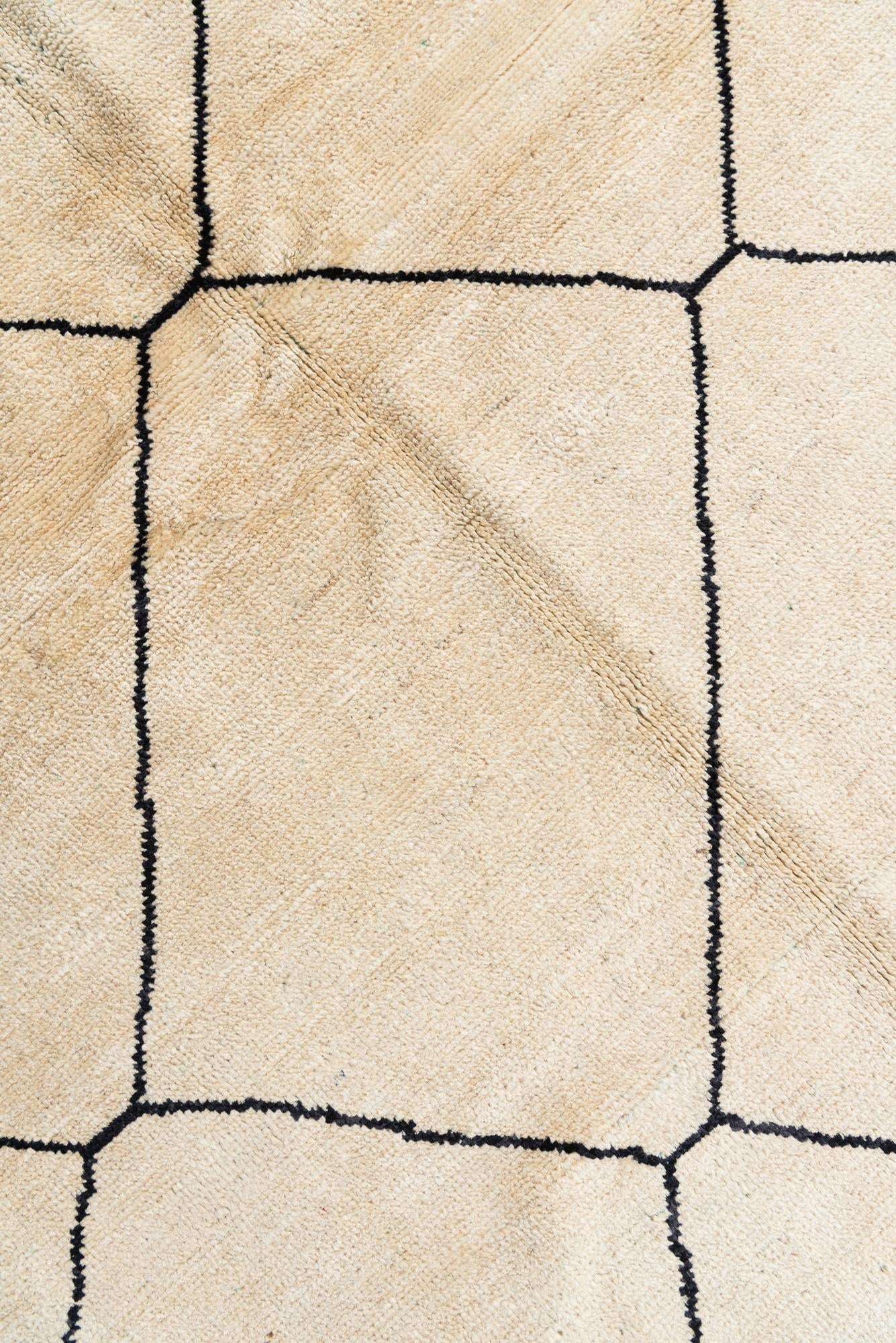 5' 5 x 8' Hand Knotted Moroccan Wool Rug