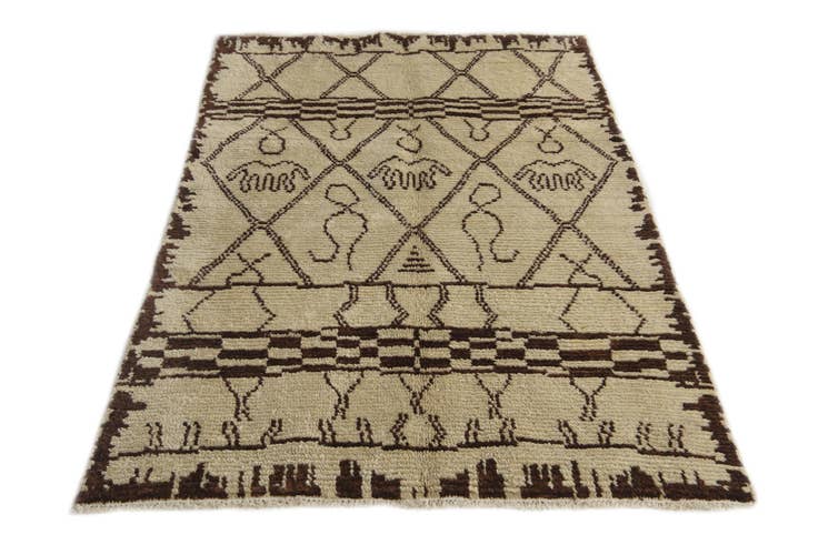 Detail image of 4' 1 x 6' 4 Hand Knotted Moroccan Wool Rug