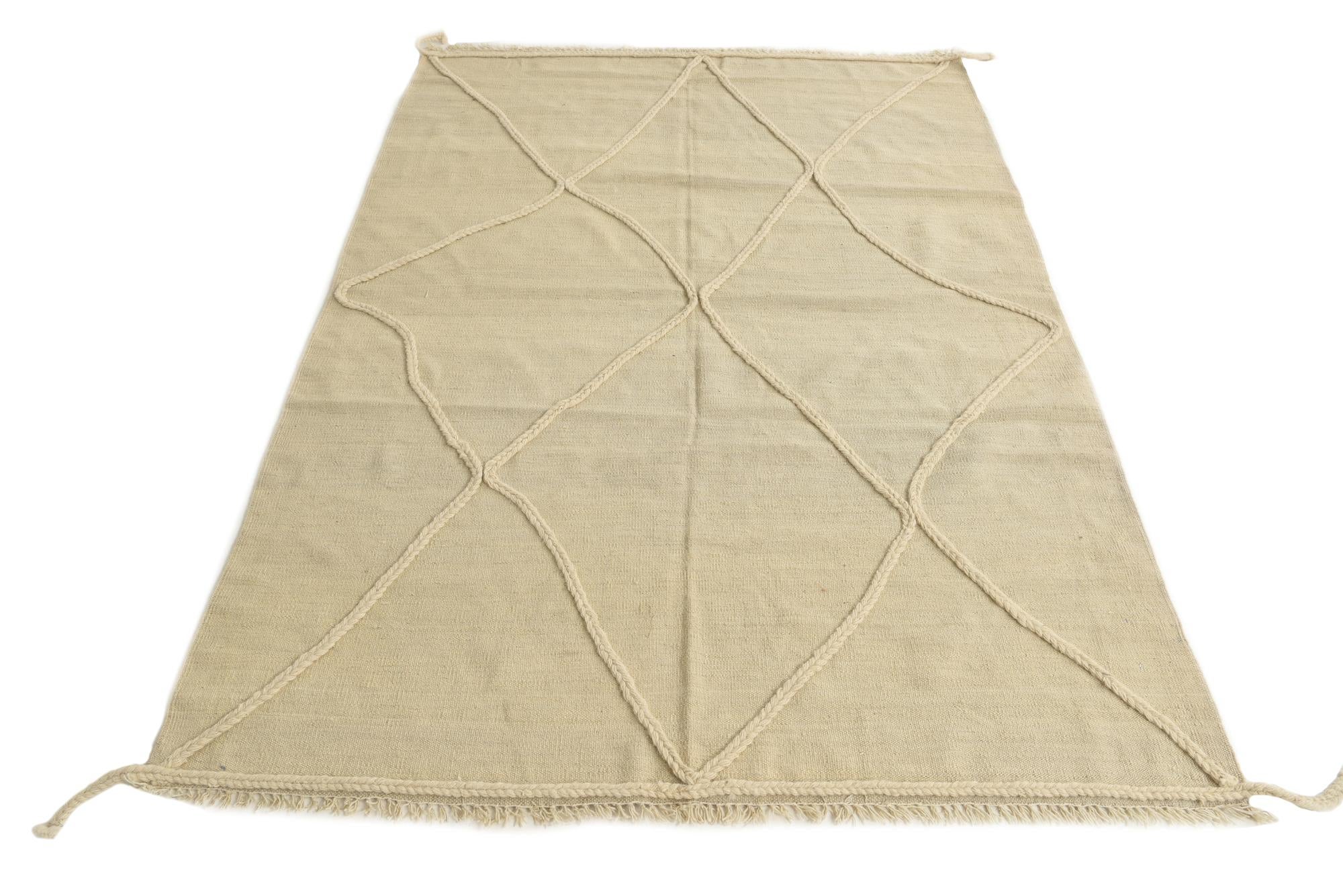 4' 10 x 6' 10 Hand Woven Moroccan Wool Rug