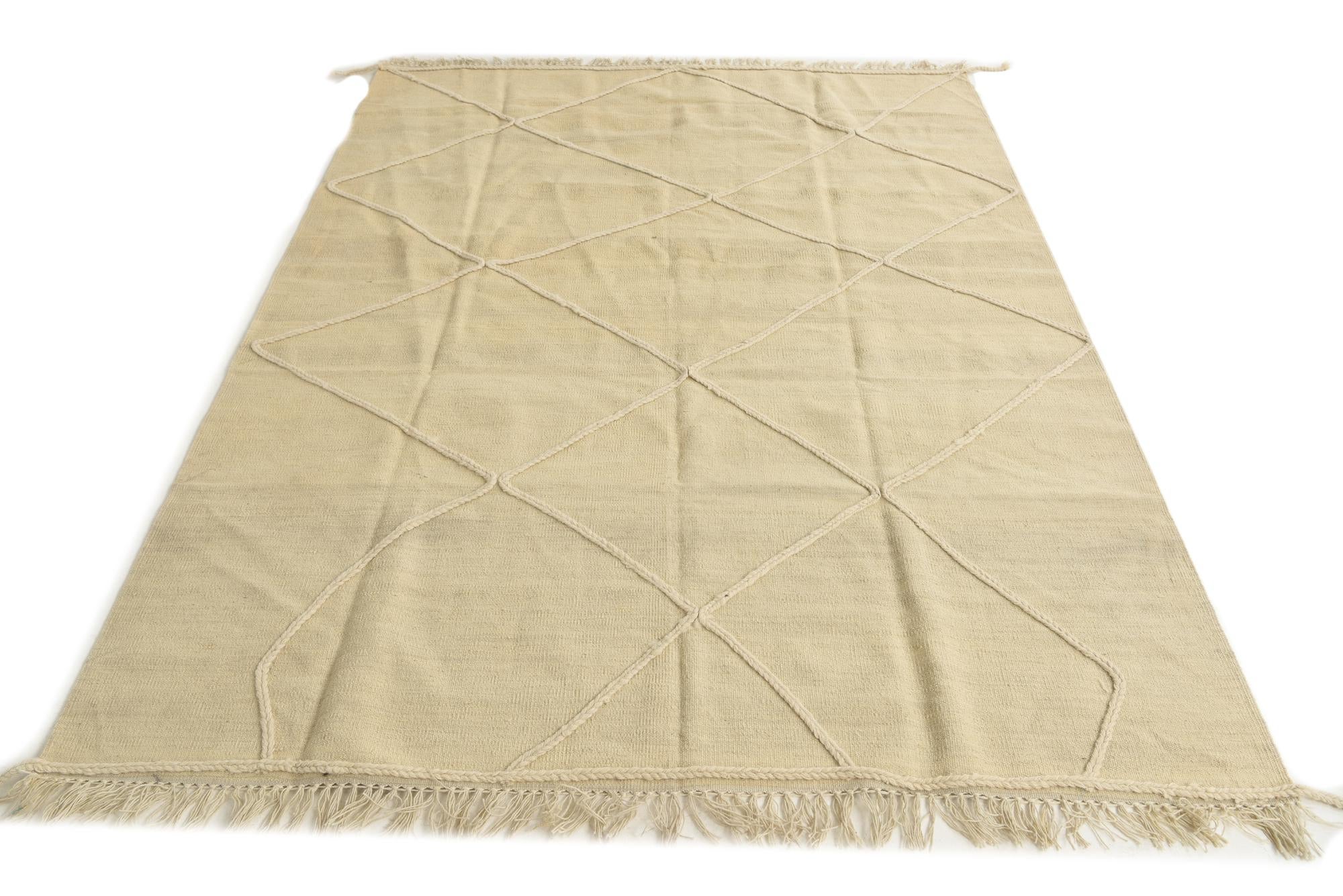 5' 10 x 7' 10 Hand Knotted Moroccan Wool Rug