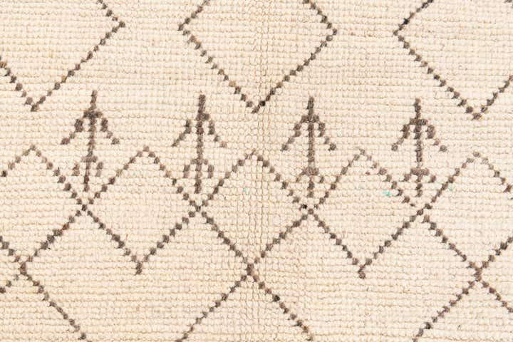 4' 2 x 6' 2 Hand Knotted Moroccan Wool Rug