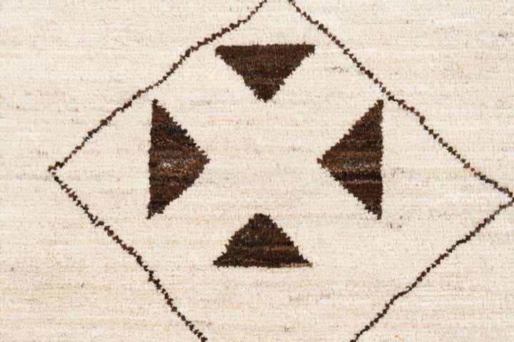 8' x 11' 5 Hand Knotted Moroccan Wool Rug