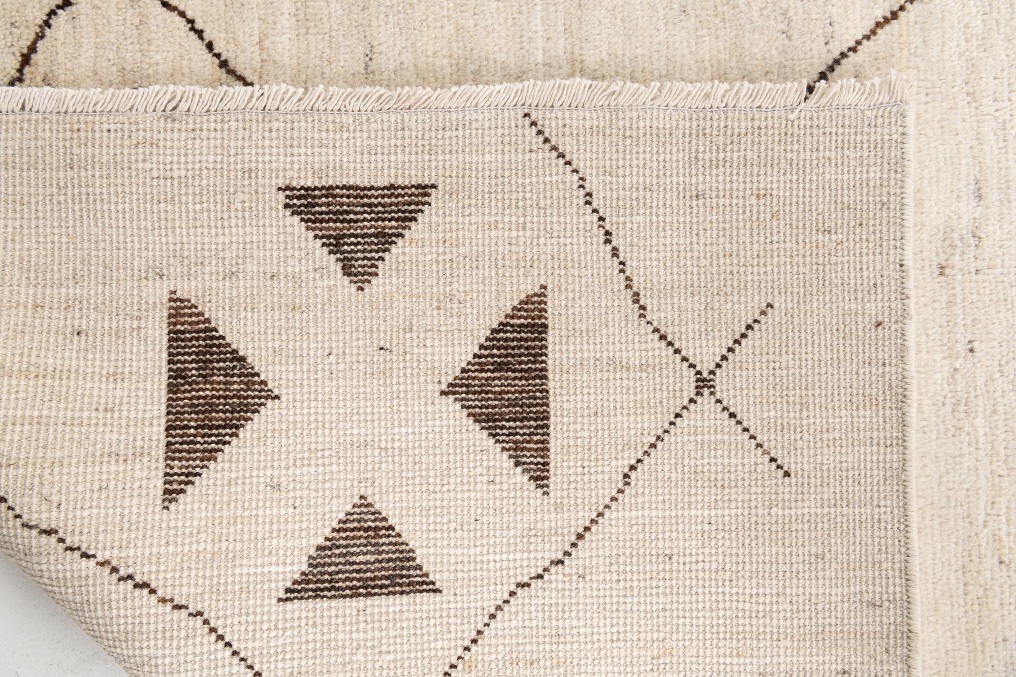 8' x 11' 5 Hand Knotted Moroccan Wool Rug