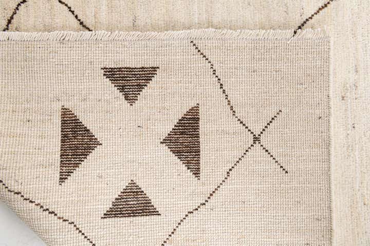 8' x 11' 5 Hand Knotted Moroccan Wool Rug