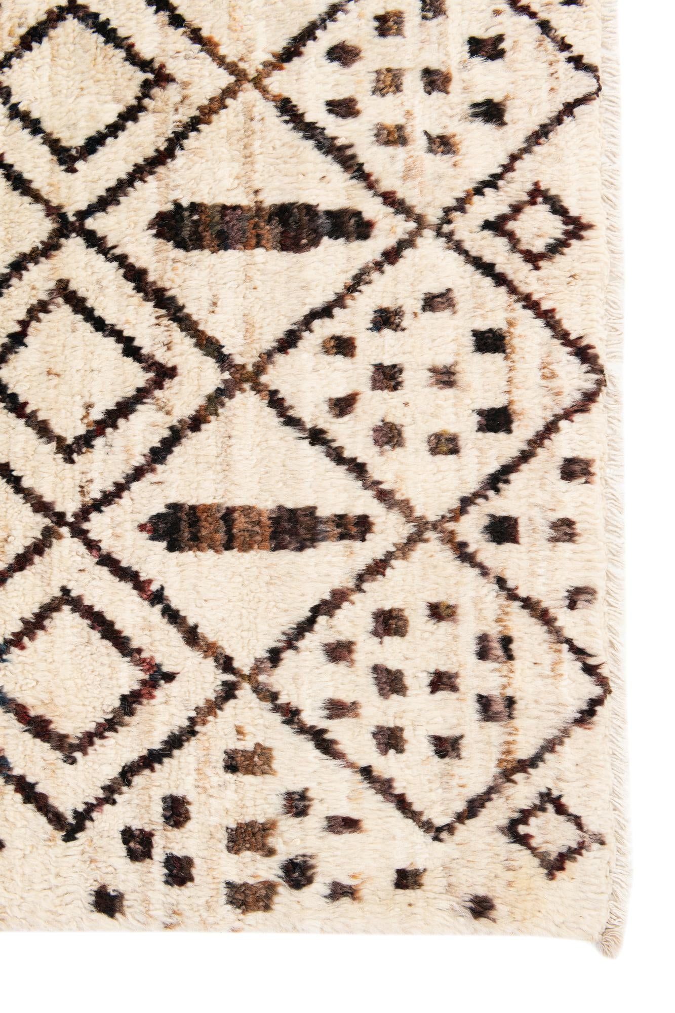 8' 6 x 9' 5 Hand Knotted Moroccan Wool Rug