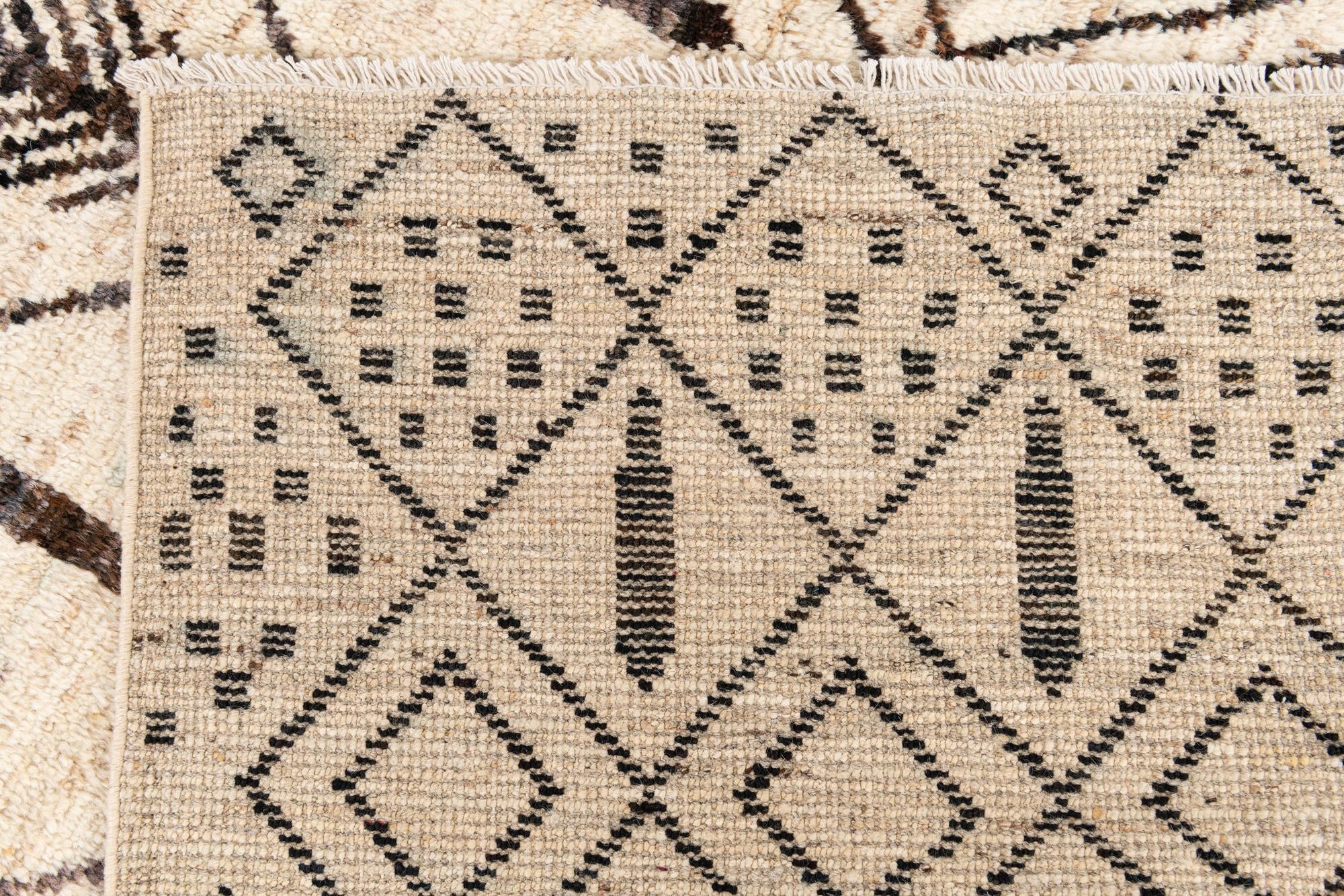 8' 6 x 9' 5 Hand Knotted Moroccan Wool Rug