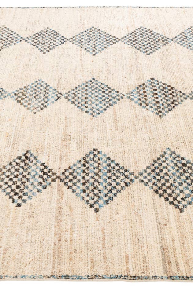 Detail image of 7' x 9' 7 Hand Knotted Moroccan Wool Rug