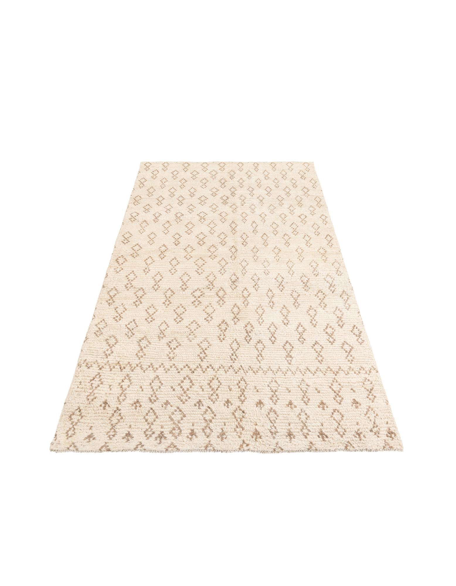 5' x 8' 9 Hand Knotted Moroccan Wool Rug
