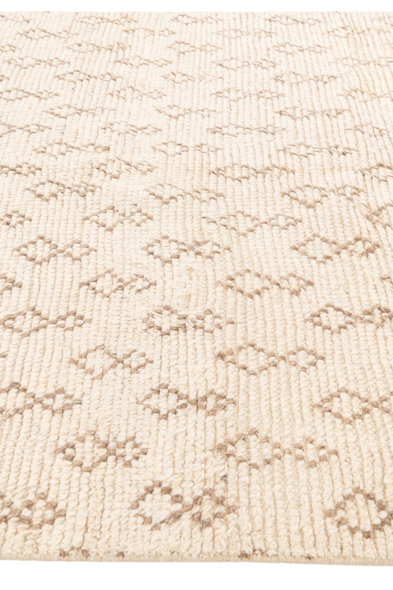 5' x 8' 9 Hand Knotted Moroccan Wool Rug