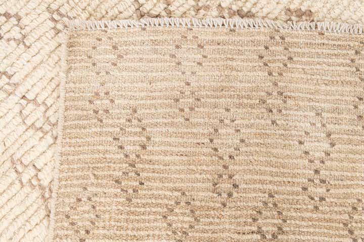 5' x 8' 9 Hand Knotted Moroccan Wool Rug