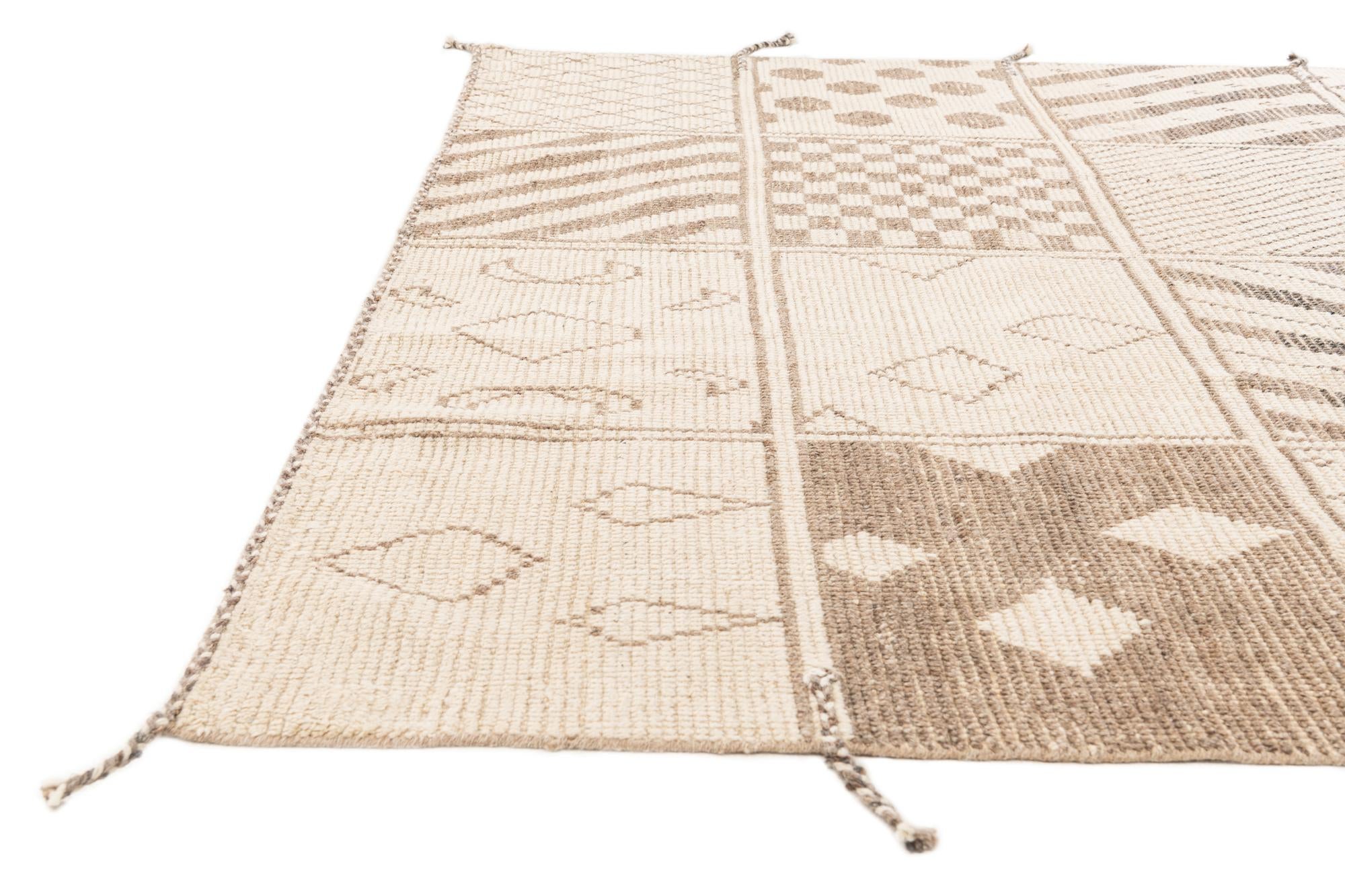8' 5 x 10' 2 Hand Knotted Moroccan Wool Rug