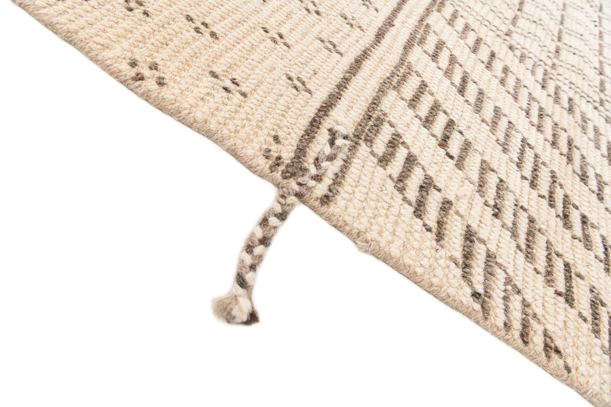 8' 5 x 10' 2 Hand Knotted Moroccan Wool Rug