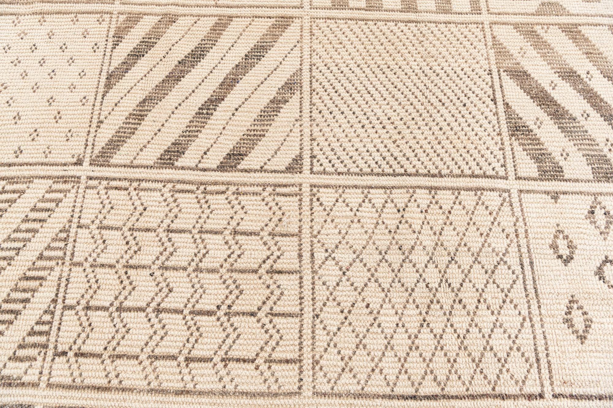8' 5 x 10' 2 Hand Knotted Moroccan Wool Rug