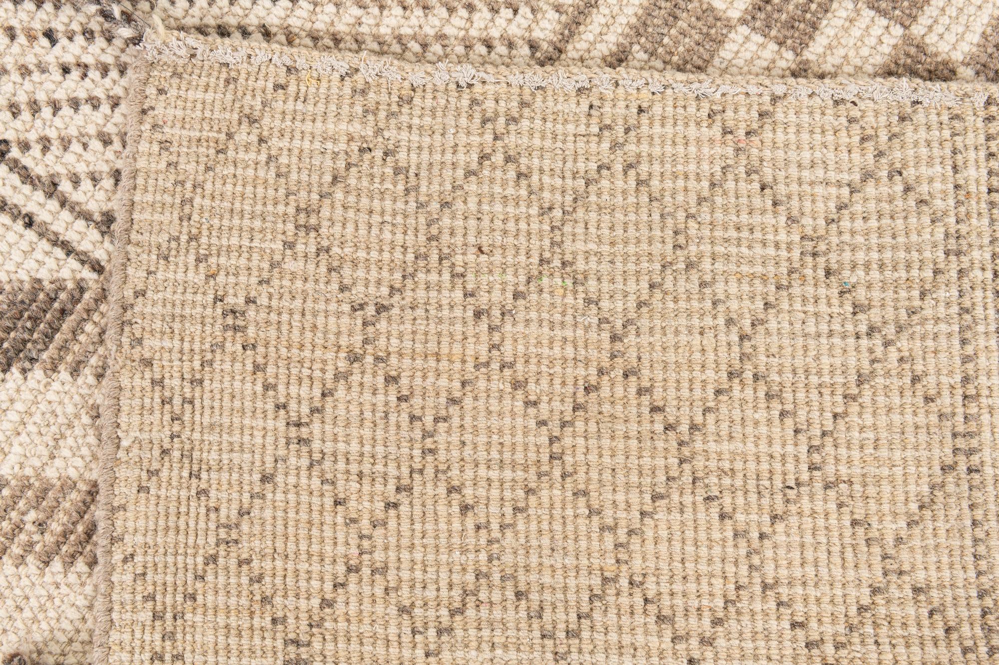 8' 5 x 10' 2 Hand Knotted Moroccan Wool Rug