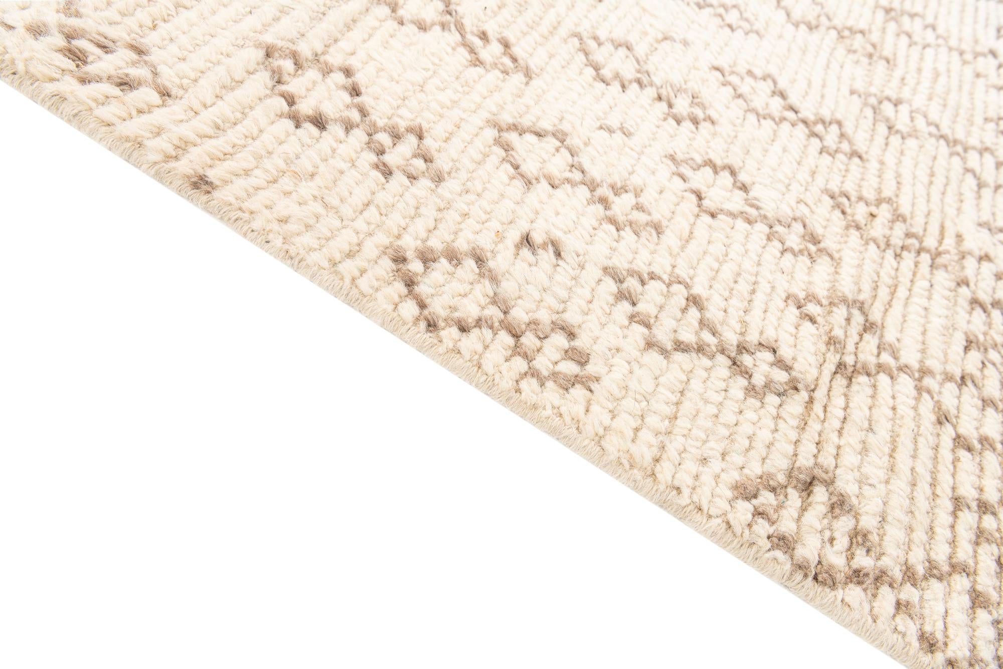 5' x 8' 9 Hand Knotted Moroccan Wool Rug