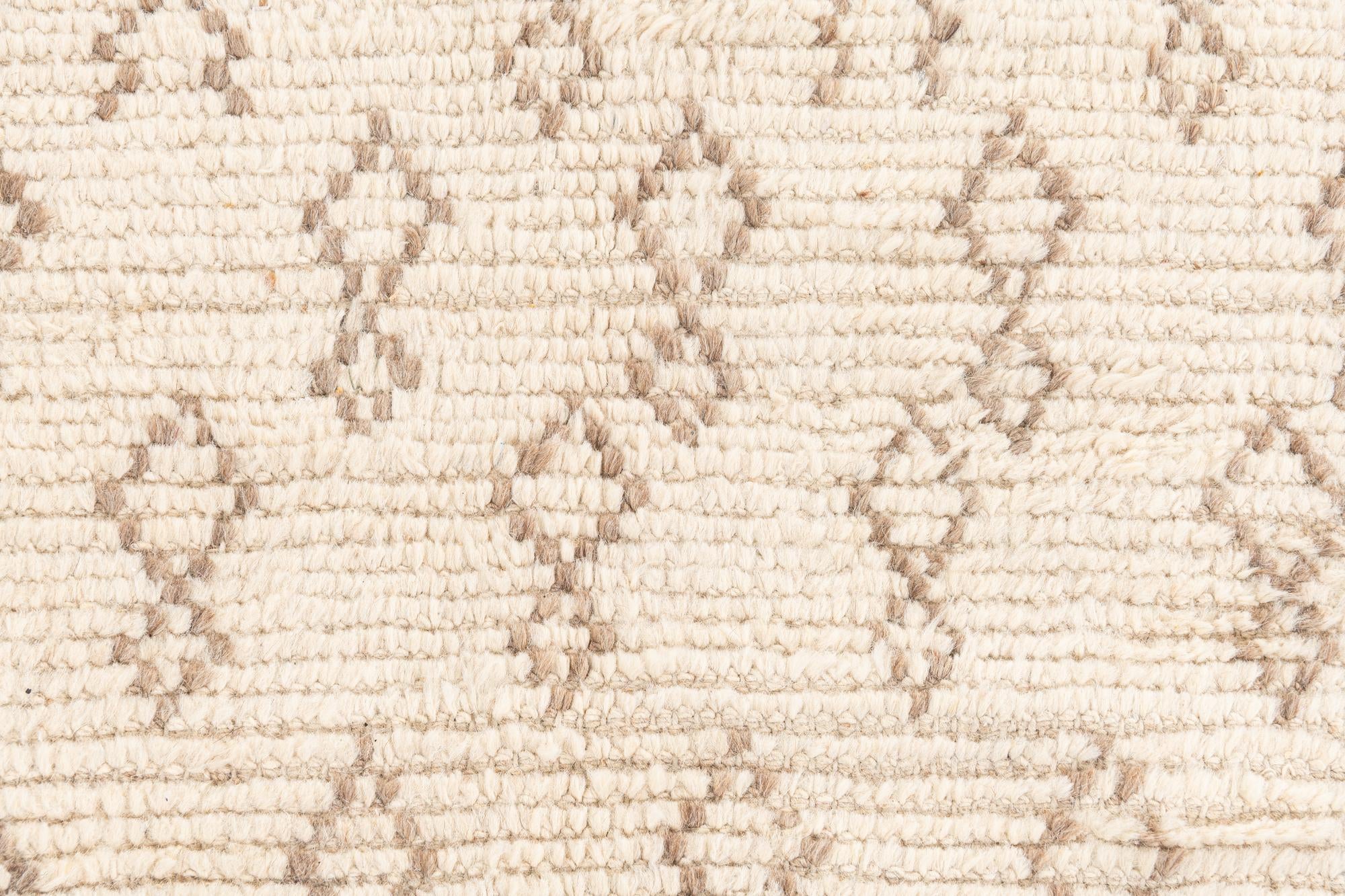 5' x 8' 9 Hand Knotted Moroccan Wool Rug
