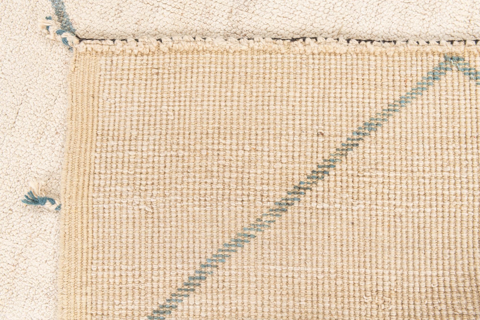 8' x 10' 1 Hand Knotted Moroccan Wool Rug