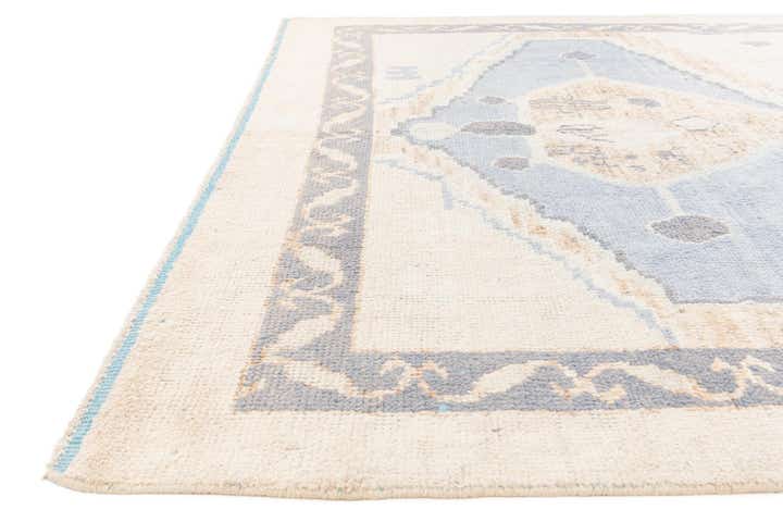7' 6 x 10' 2 Hand Knotted Moroccan Wool Rug
