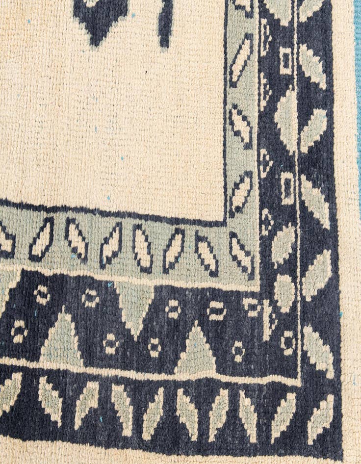 Detail image of 8' 9 x 12' 4  Hand Knotted Moroccan Wool Rug