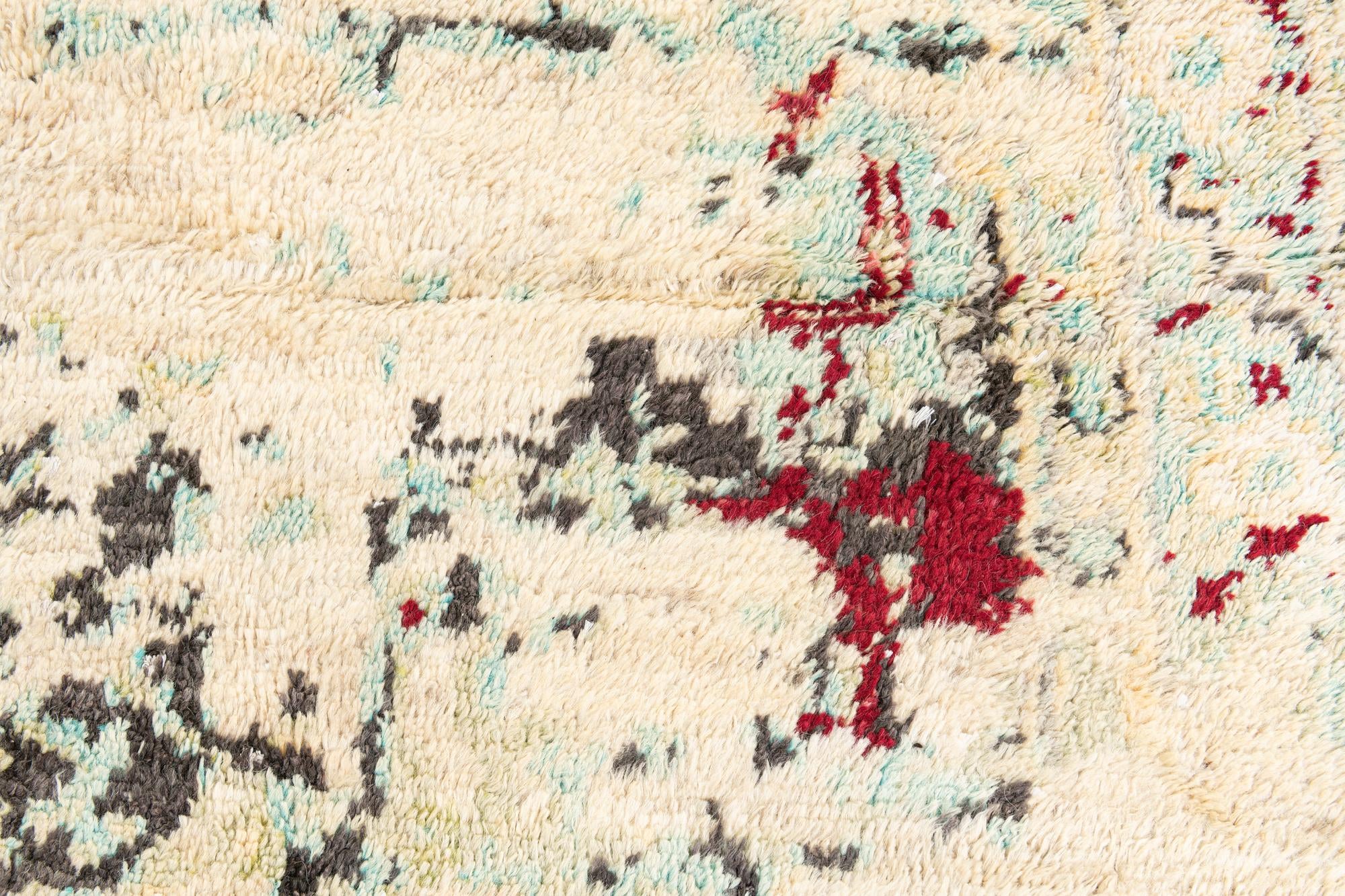 8' 8 x 12' Hand Knotted Moroccan Wool Rug