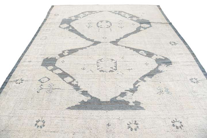 8' 1 x 9' 9 Hand Knotted Moroccan Wool Rug