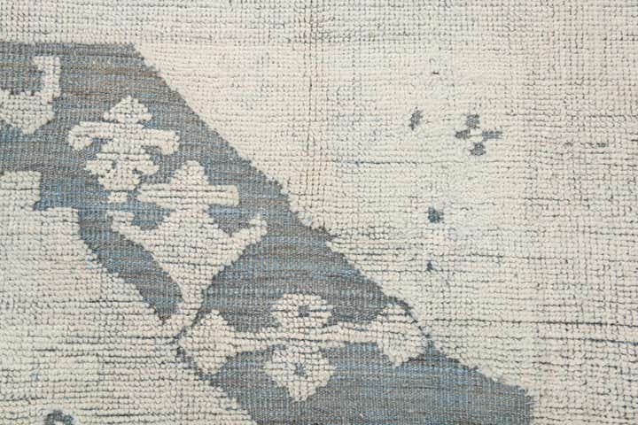 8' 1 x 9' 9 Hand Knotted Moroccan Wool Rug