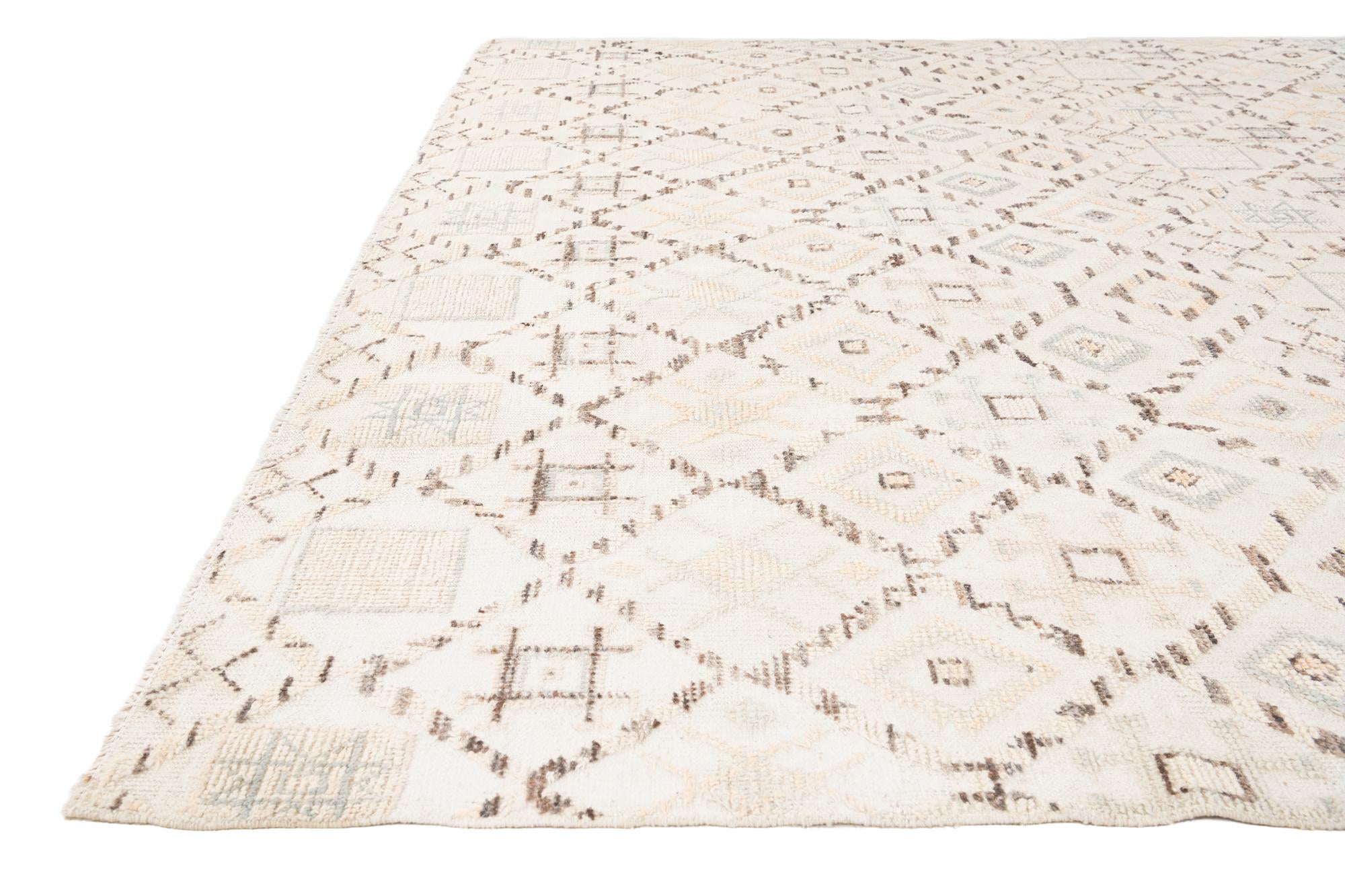 7' 10 x 10' 2 Hand Knotted Moroccan Wool Rug