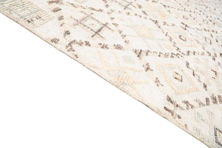 7' 10 x 10' 2 Hand Knotted Moroccan Wool Rug