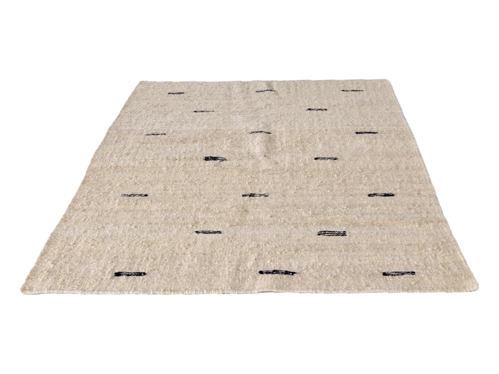 5' x 6' 10 Hand Knotted Moroccan Wool Rug