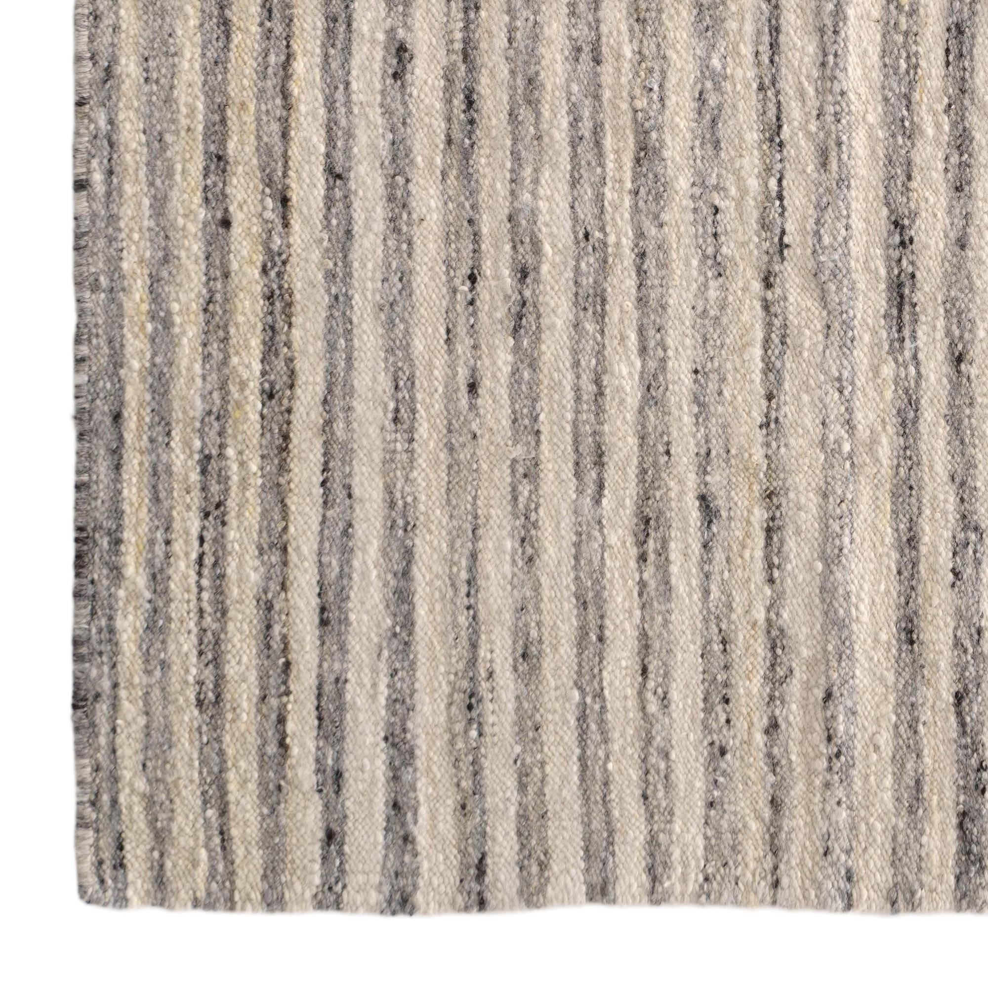 4' 11 x 6' 7 Hand Knotted Moroccan Wool Rug